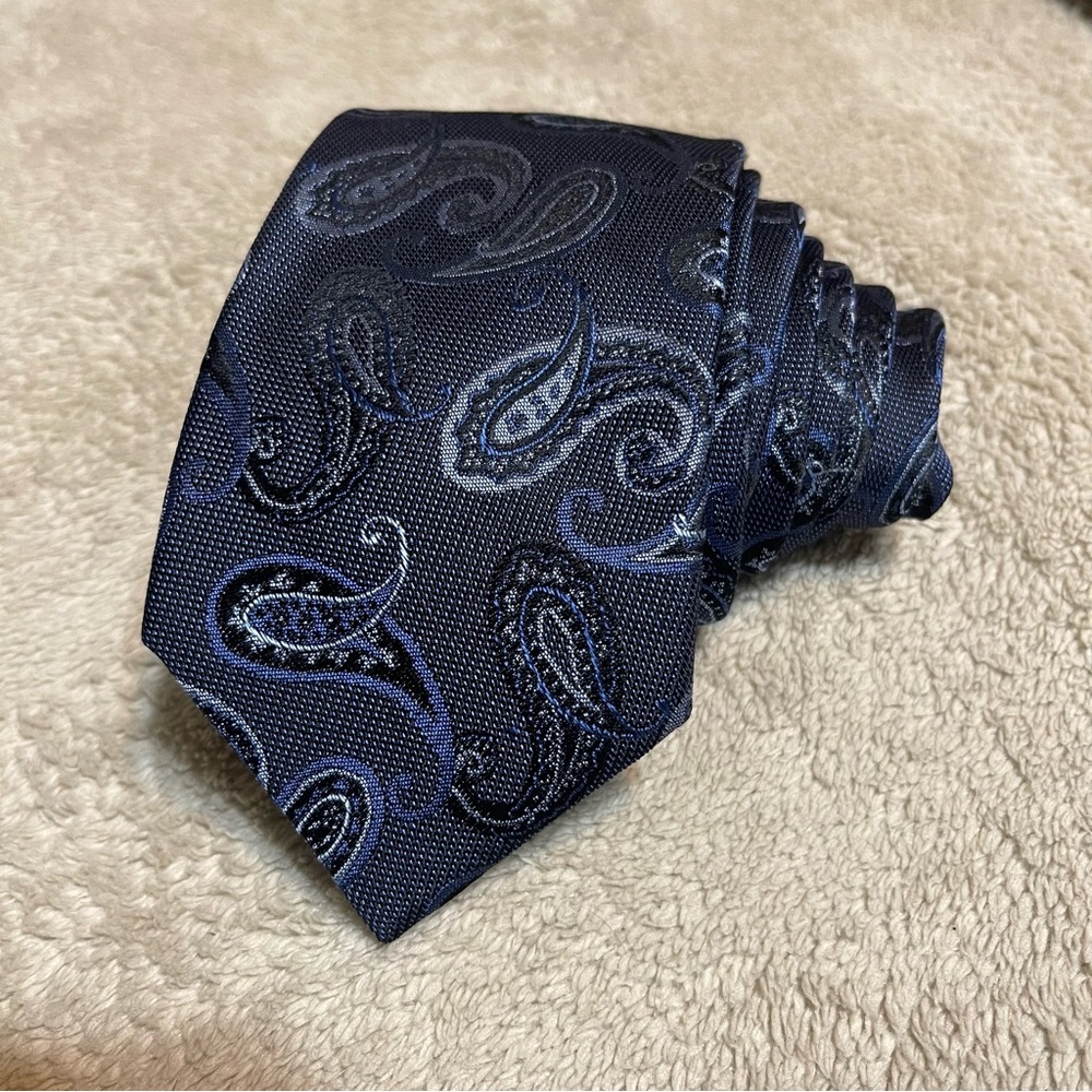 Joseph Abboud Ancient Madder Neck Tie Blue Paisley Silk Blend